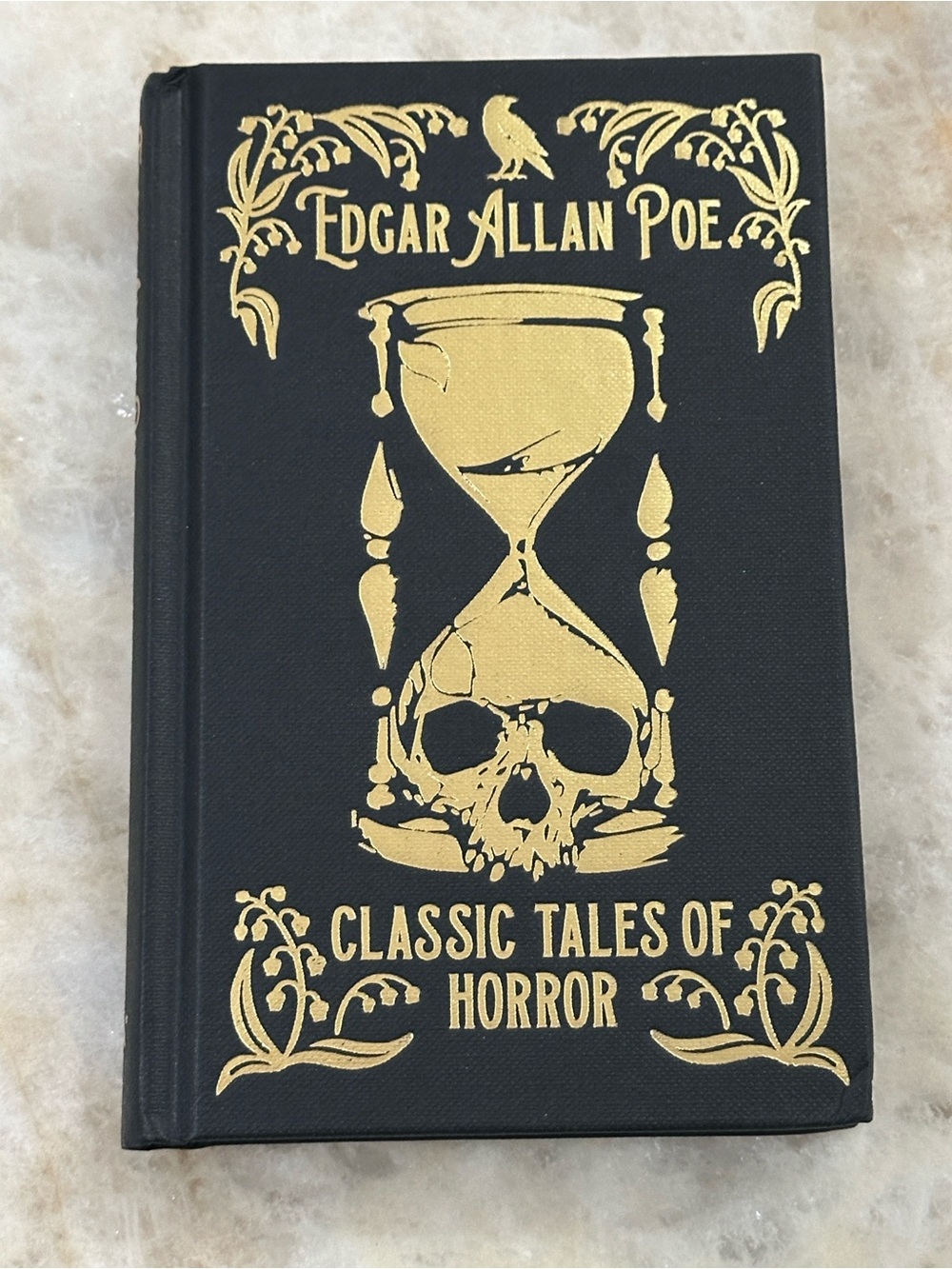 Classic Tales of Horror by Edgar Allan Poe – Black Hardcover Spine